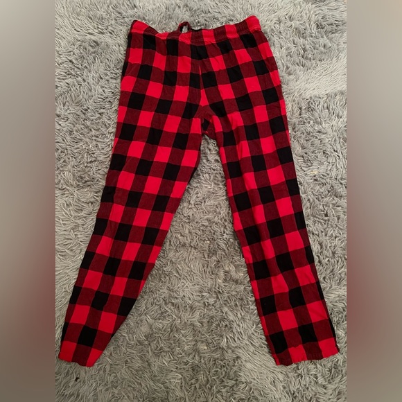 Red and black checkered pajama bottoms - Picture 2 of 3